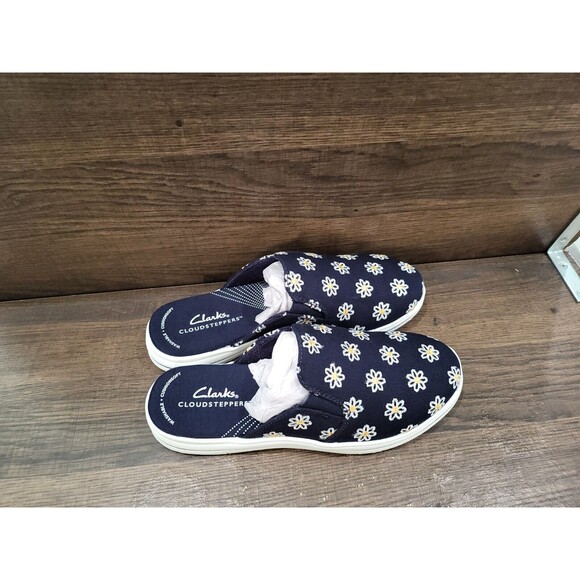Clarks Women's Cloudstepper Breeze Shore Mules Navy Floral 5.5M New - Picture 2 of 10